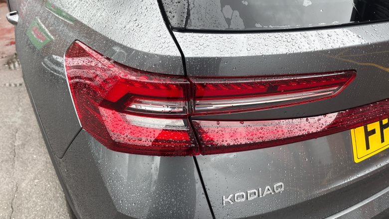 Skoda Kodiaq 1.5 TSI iV 204 SE L 5dr DSG Estate